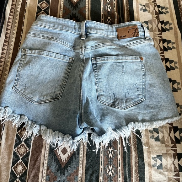Mavi Denim Shorts - Picture 2 of 4